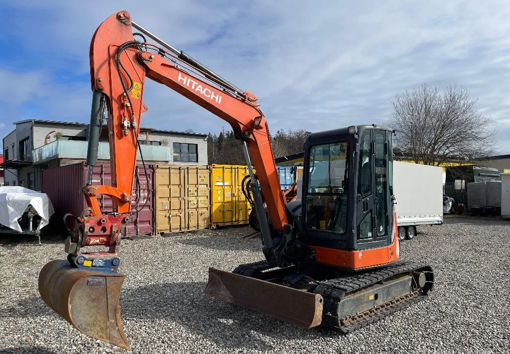 l1-1.webp HITACHI ZX 52 U 3, 5,4T + 3 GODETS – Image 1